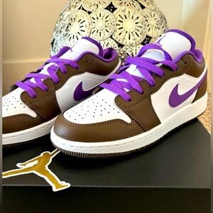 “NEW” Never worn Jordan (GS) Sneakers